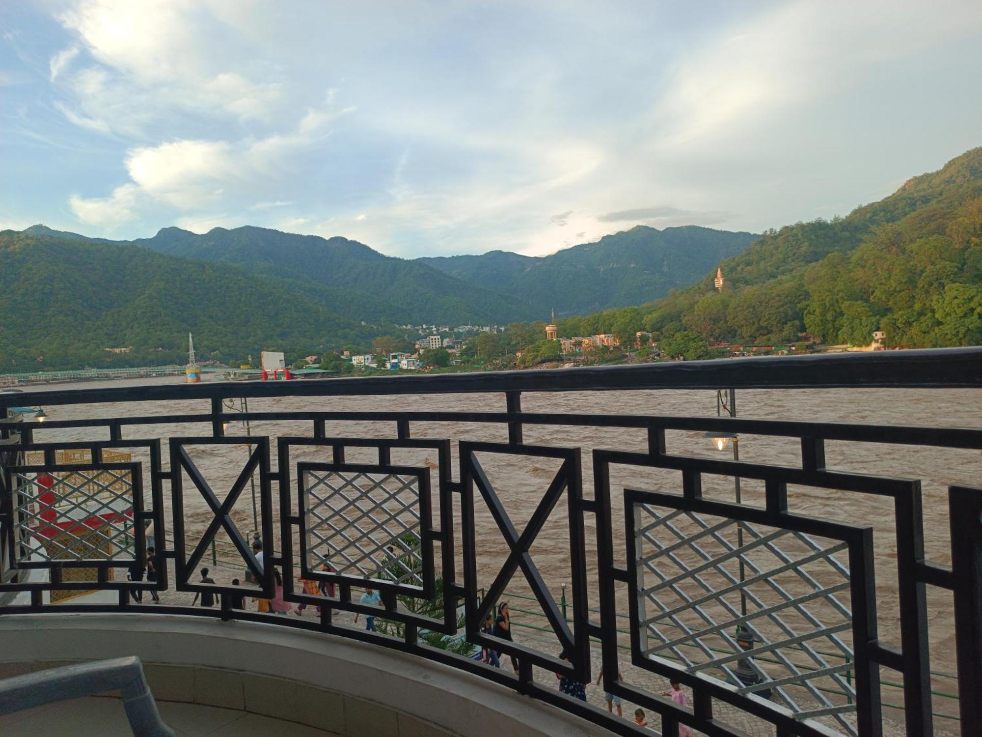 Hotel Prasanna Inn Rishikesh Exterior photo