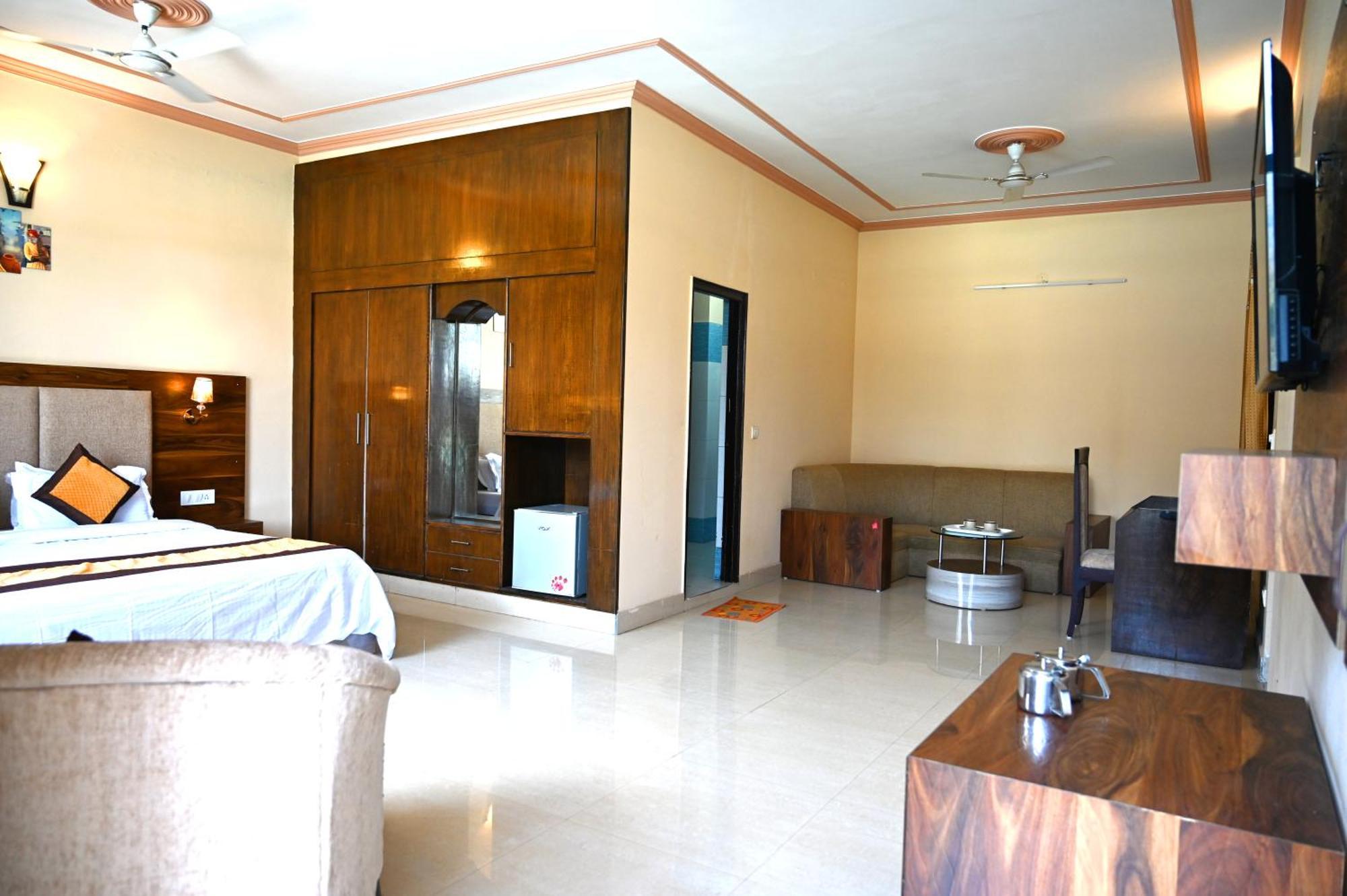 Hotel Prasanna Inn Rishikesh Exterior photo